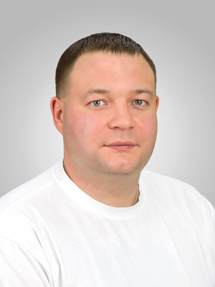 Инструктор по физической культуре Лебедев Дмитрий Сергеевич.